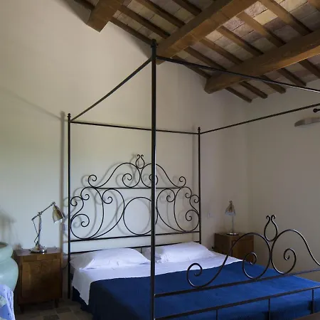 Hillside Retreat In San Savino Apartman *